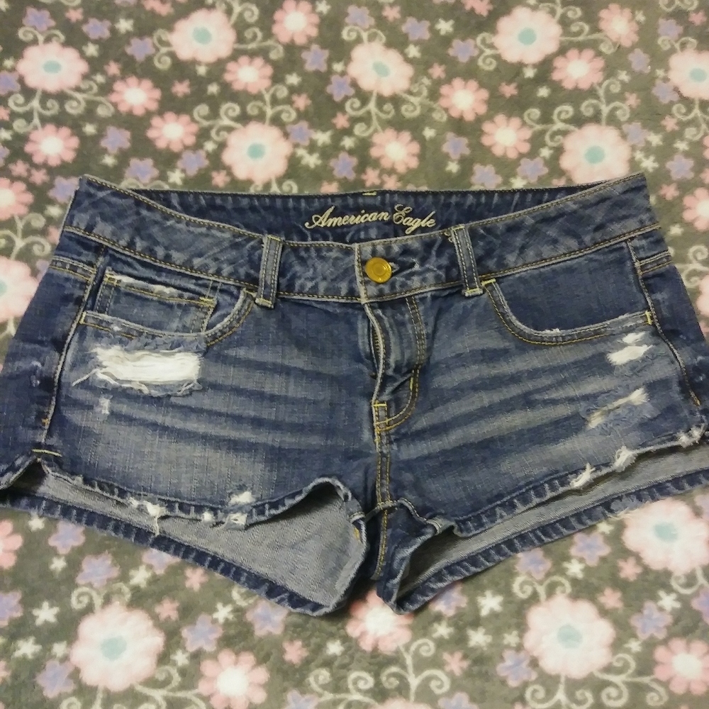 Size 8 American Eagle jean shorts